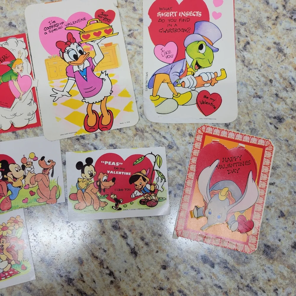 SOLD Vintage Disney Valentine's Day Cards/ Postcards - Picture 3 of 10